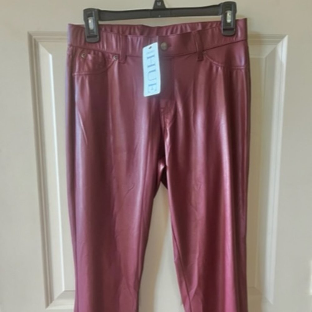 HUE: WOMENS 'SANGRIA' LEATHERETTE LEGGINGS (NWT!!!)-SIZE MEDIUM